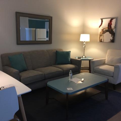 The Acorn Suites Мебън Екстериор снимка